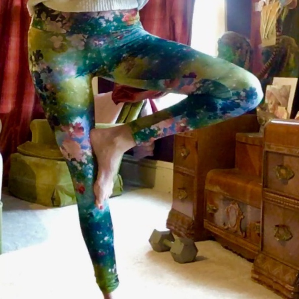 Onzie floral yoga leggings Size S/M